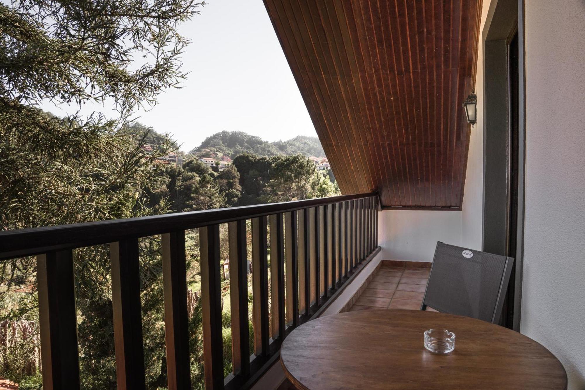 Casas De Campo Do Pomar B&B - Self Check-In Santana  Room photo