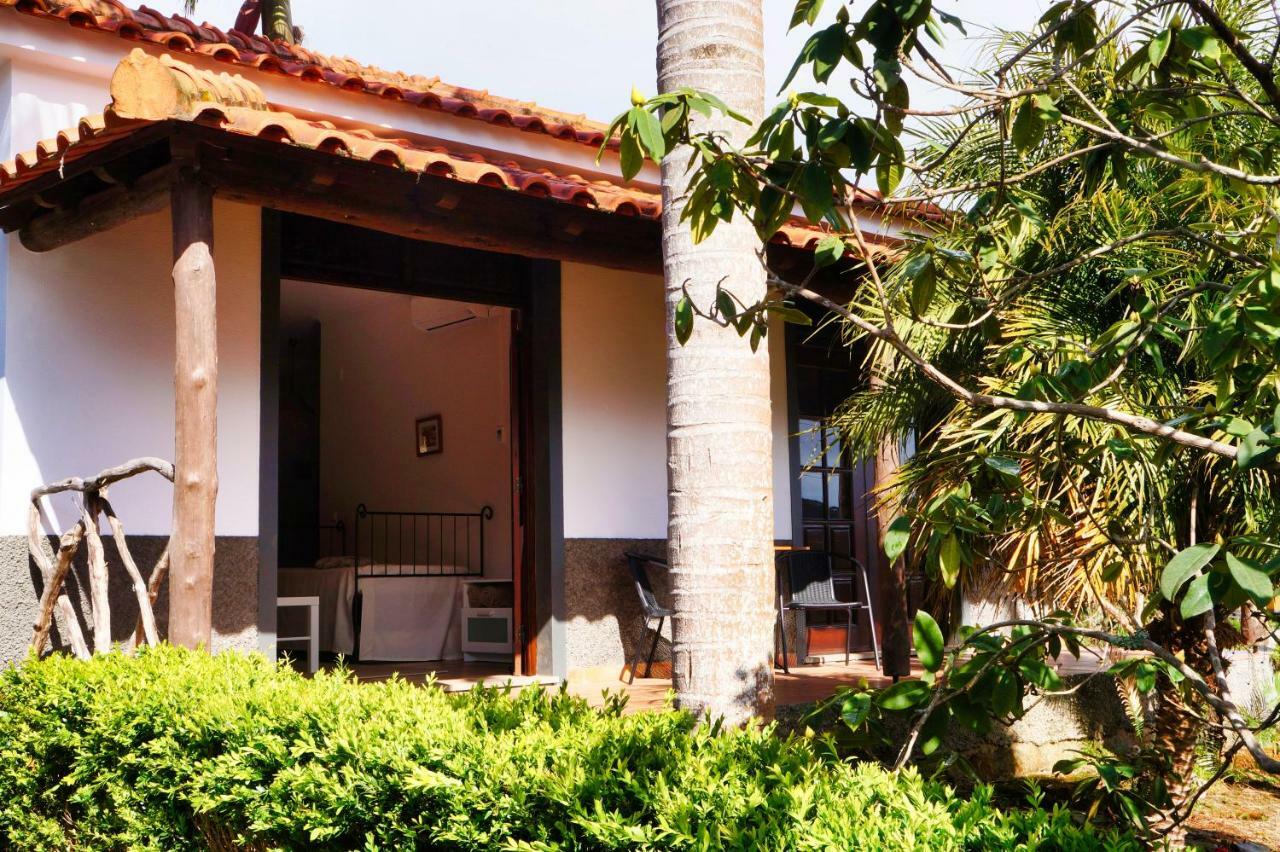Casas De Campo Do Pomar B&B - Self Check-In Santana  Exterior photo