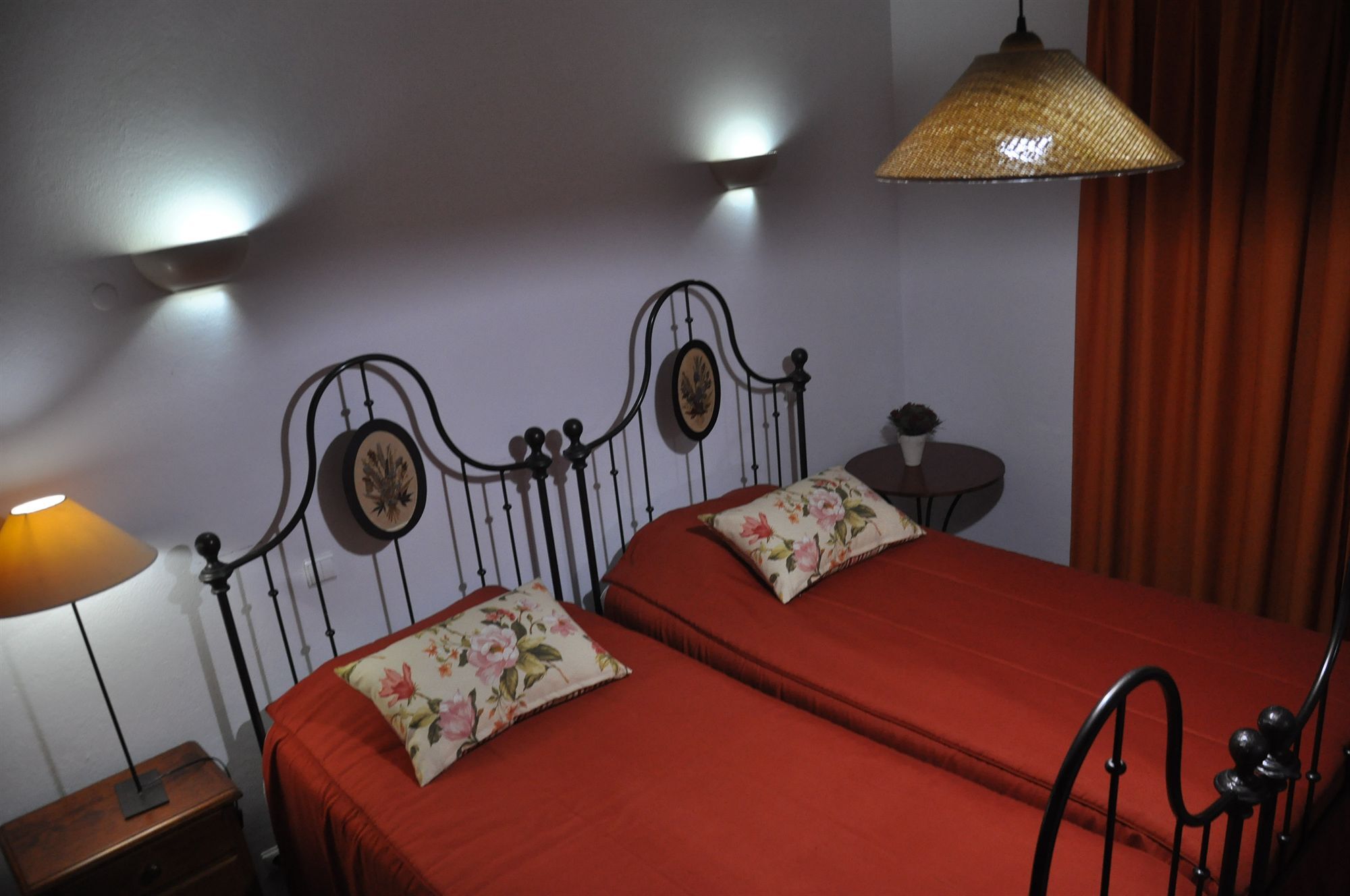 Casas De Campo Do Pomar B&B - Self Check-In Santana  Exterior photo